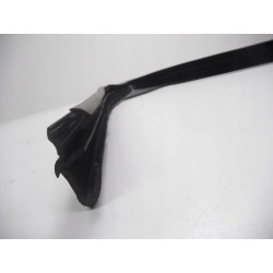 LISTWA RYNIENKA DRZWI PRZEDNICH PRAWYCH MITSUBISHI COLT OE MR959212