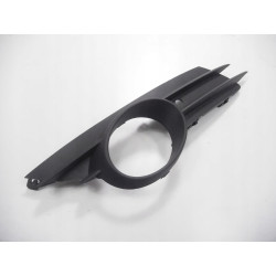 Zaślepka, kratka halogenu prawego OPEL CORSA D OE 13229485