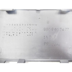 ZAŚLEPKA ZDERZAKA HAKA TYŁ PEUGEOT 306 OE 741483