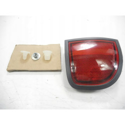 Światło odblaskowe tylne lewe Mitsubishi L200 OE 8355A015