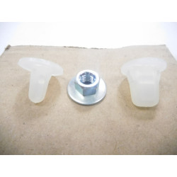 Światło odblaskowe tylne lewe Mitsubishi L200 OE 8355A015