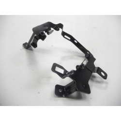 8321A096 MOCOWANIE HALOGENU PRAWE L200