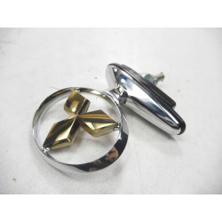 Przednia maska stojak EMBLEMAT MITSUBISHI Montero Pajero 4 7415A183