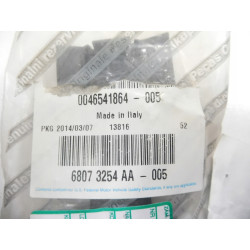 PŁYTKA SZYBY PRZEDNIEJ FIAT GRANDE PUNTO OE 46541864