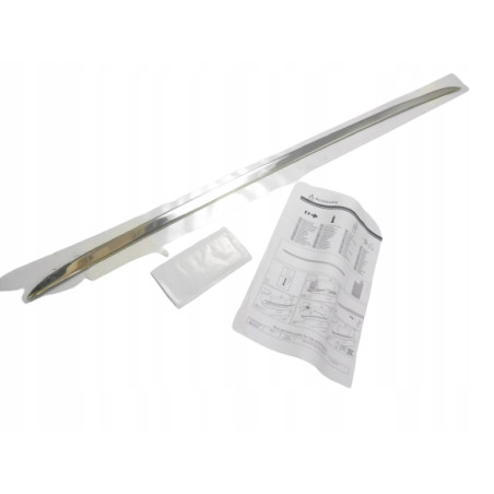 Osłona listwa klapy bagażnika Mitsubishi Lancer Sportback 09- OE MZ314213