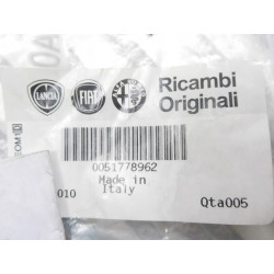 PRZYCISK TYLNEJ BOCZNEJ SZYBY FIAT PUNTO OE 51778962