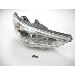 LAMPA PRZEDNIA PRAWA MITSUBISHI ASX 8301B588