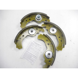 ZESTAW SZCZĘK HAMULCOWYCH STARLINE FIAT BC 00890
