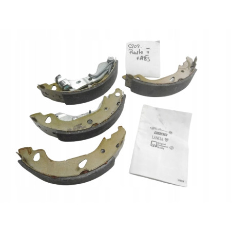 ZESTAW SZCZĘK HAMULCOWYCH FIAT PUNTO 71739597