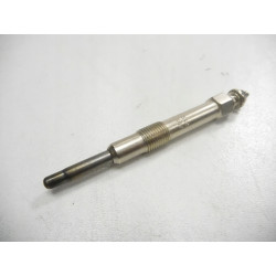 Świeca żarowa Alfa Romeo 145 OE 71734087