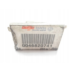 Zawias drzwi przód / tył Fiat Multipla OE 46820741