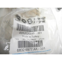 Śruba dolnego wspornika silnika Fiat Tipo OE 52026845