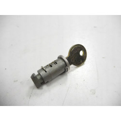 Zamek, relingi dachowe Opel Signum OE 90513256