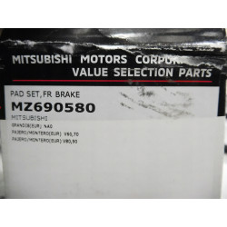 Klocki hamulcowe przód Mitsubishi Pajero MZ690580