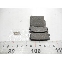 Klocki hamulcowe tył Mitsubishi Pajero MZ690581