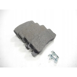 Klocki hamulcowe tył Mitsubishi Pajero MZ690346