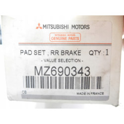 Klocki hamulcowe tył Mitsubishi Lancer V MZ690343