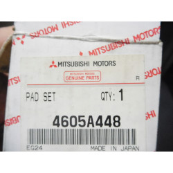 Klocki hamulcowe tył Mitsubishi Pajero 3 4605A448