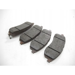 Klocki hamulcowe przód Mitsubishi L200 OE MN102622