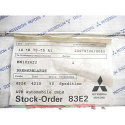 Klocki hamulcowe przód Mitsubishi L200 OE MN102622