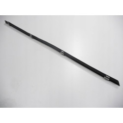 LISTWA ZGARNIAJĄCA PRAWY PRZÓD W211 OE A2126904882