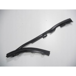 USZCZELKA REFLEKTORA PRAWEGO VECTRA C OE 93171468