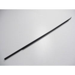 LISTWA ZGARNIAJĄCA PRAWA PRZÓD VW CADDY 2K5837478