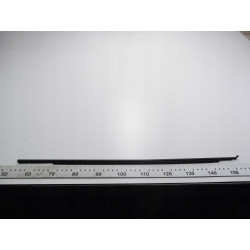 LISTWA ZGARNIAJĄCA PRAWA PRZÓD VW CADDY 2K5837478