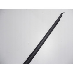 LISTWA ZGARNIAJĄCA PRAWA PRZÓD VW CADDY 2K5837478