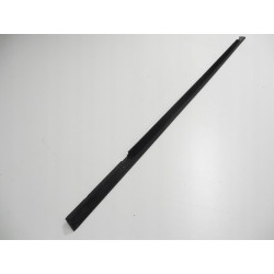 LISTWA ZGARNIAJĄCA PRAWA PRZÓD VW CADDY 2K5837478