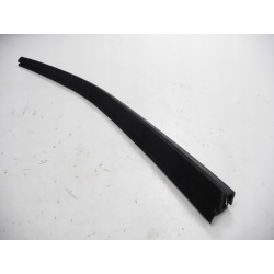 Listwa szyby drzwi tył Peugeot 406 OE 9312.58