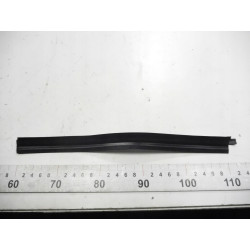 Uszczelka drzwi lewy tył Peugeot 205 OE 9311.43