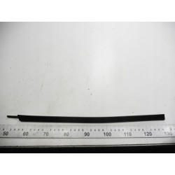 Uszczelka szyby drzwi lewy przód Peugeot 933461