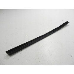 Uszczelka wewnętrzna prawa przednie drzwi 9310.L4