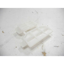 SPINKA LISTWY DRZWI PRZÓD TYŁ OMEGA B 9148180 2SZT