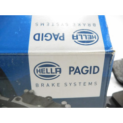 Zestaw klocków hamulcowych Hella 8DB355014-591