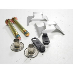 ZESTAW MONTAŻOWY KLOCKÓW RENAULT R21 OE 7701202480