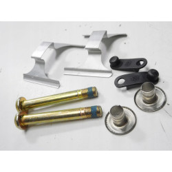 ZESTAW MONTAŻOWY KLOCKÓW RENAULT R21 OE 7701202480