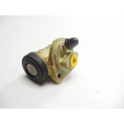 Cylinderek hamulcowy Renault Megane OE 7701040850