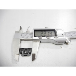 Zacisk, tylna listwa okna Mitsubishi OE MB106520