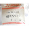 Zaślepka boczka drzwi Mitsubshi Pajero OE MB777731