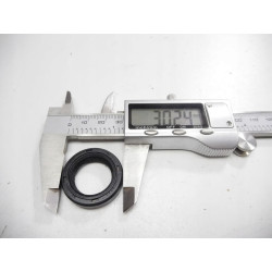 Uszczelniacz wałka balansowego Lancer OE MD168057