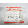 Spinka listwy szyby Mitsubishi Chariot OE MB881354
