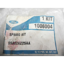 Zestaw montażowy szczęk Ford Escort OE 1006004