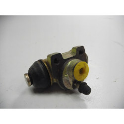 Cylinderek hamulcowy Renault OE 7701207639