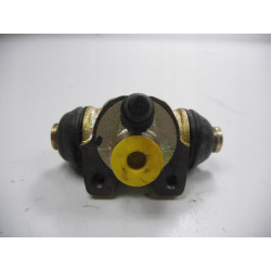 Cylinderek hamulcowy Renault OE 7701207639