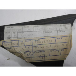 Osłona narożna prawy tył Saab 900 4511457