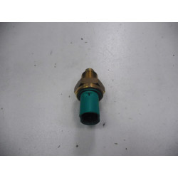 WŁĄCZNIK ŚWIATEŁ COFANIA RENAULT TRAFIC 7700778781