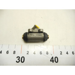 Cyliderek Hamulcowy Renault 20 25 30 7701024264