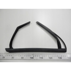 Uszczelka szyby lewy przód Ford Mondeo 07- 1678279